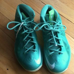 Nike Hightop sneakers